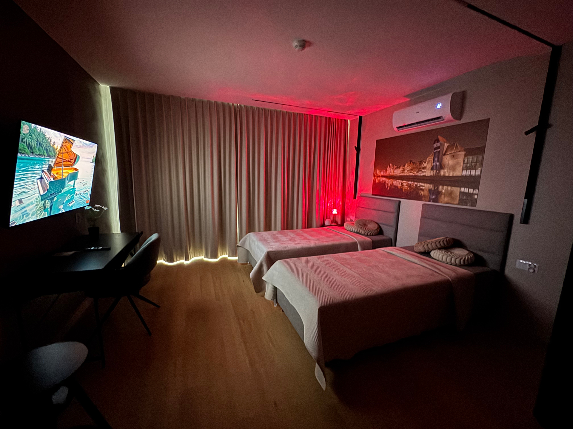 Apartament w nastrojowym oświetleniu LED